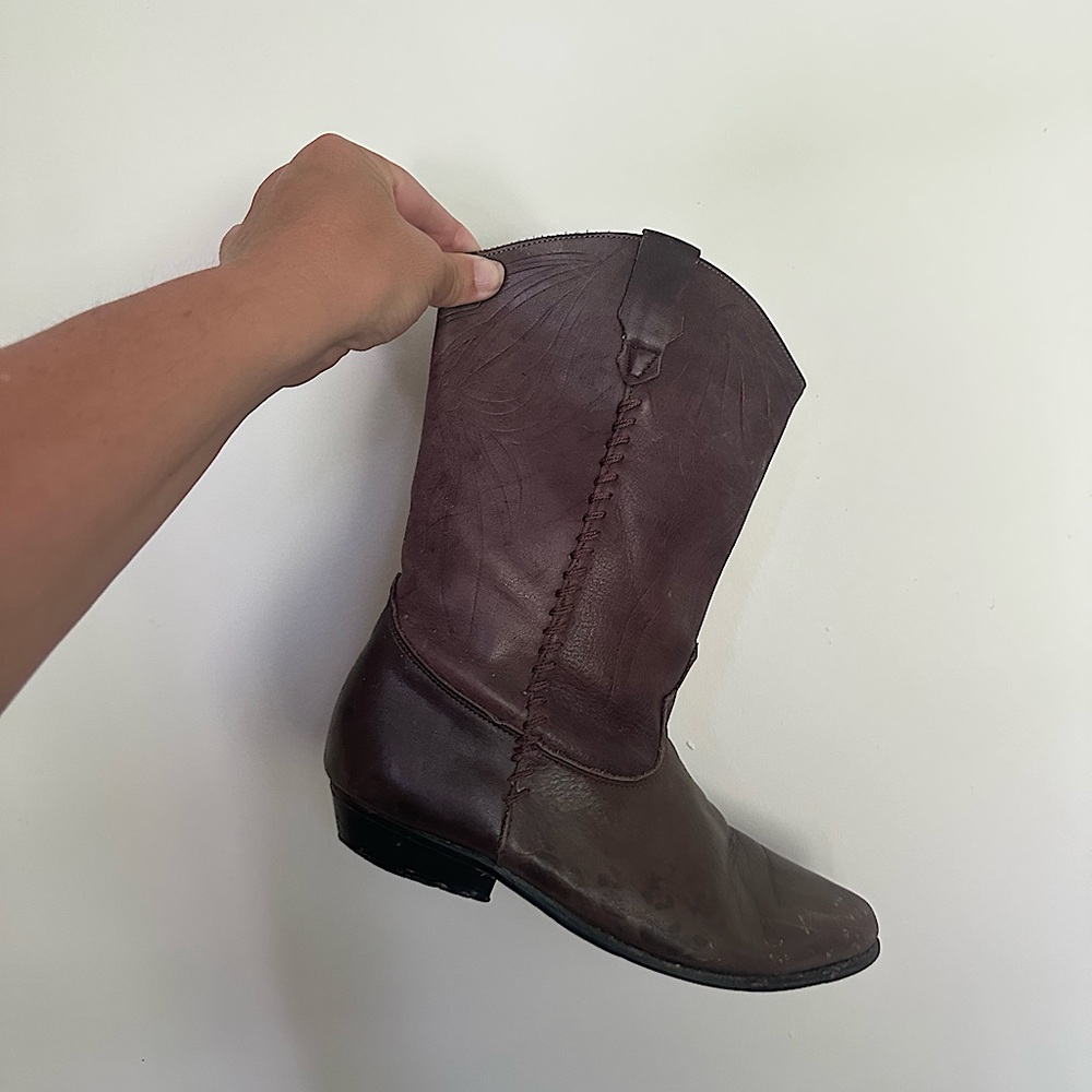 Well Loved Dingo Boots